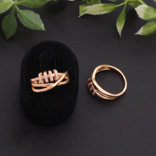 Load image into Gallery viewer, Adjustable Stone Studded Finger Ring
