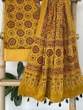 Load image into Gallery viewer, Handblock Printed Unstitched Cotton Salwar Material
