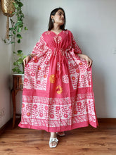 Load image into Gallery viewer, Cotton Hand Block Printed Kaftan
