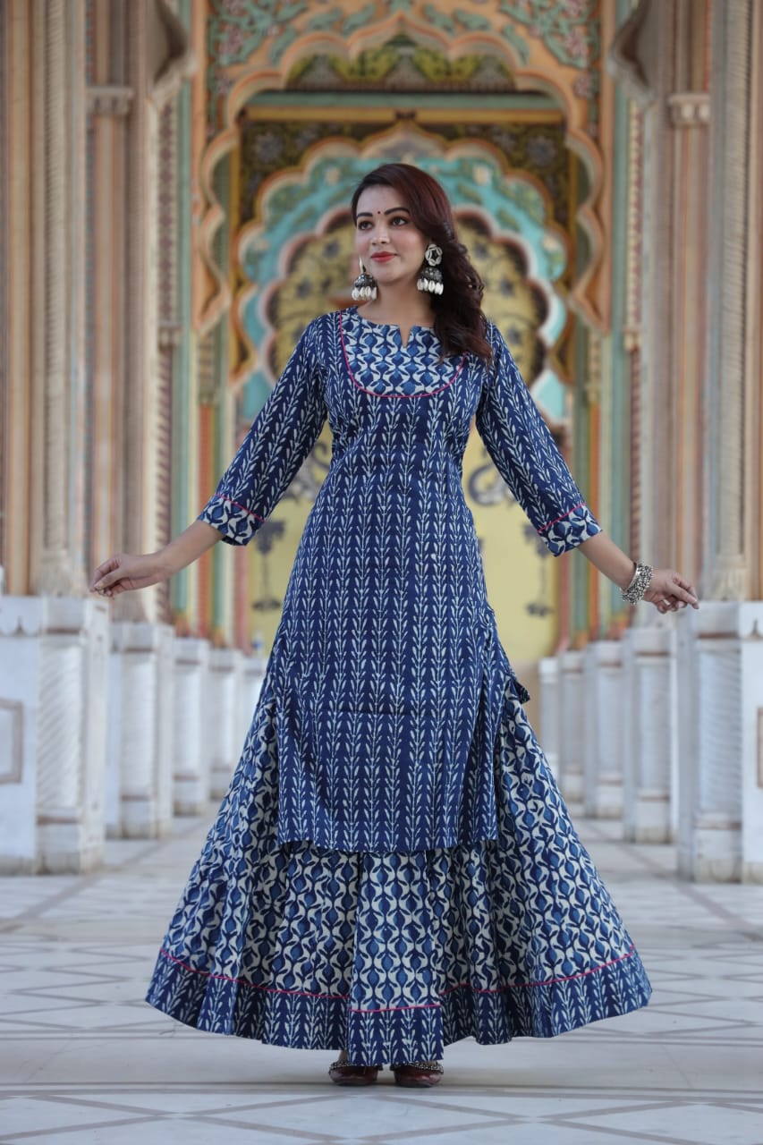 Noor Silk-Velvet Tilla Embroidered Kurta with Skirt and Dupatta – Talking  Threads