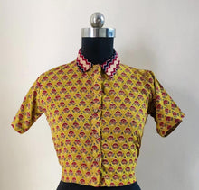 Load image into Gallery viewer, Printed Cotton Crop Shirt Top
