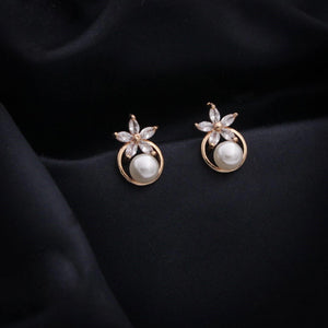 Simple and Stunning Earring