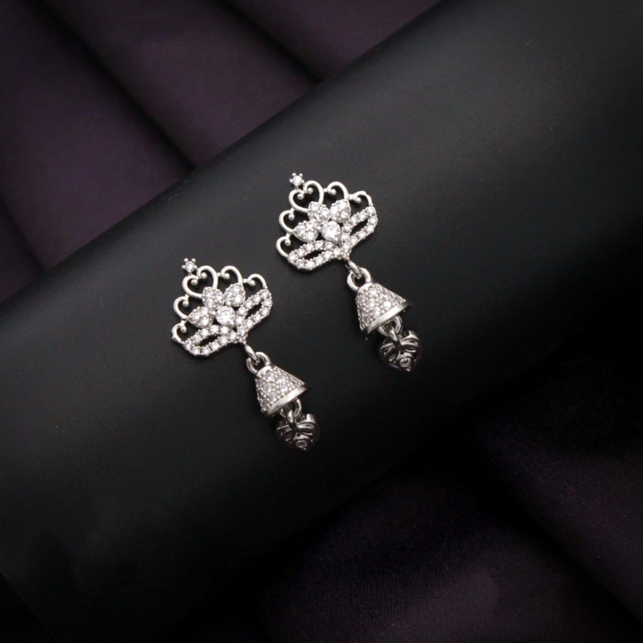 SHINE ON CZ LINEAR DROP EARRINGS – NADRI