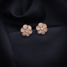 Load image into Gallery viewer, Flower Design Stone Studded Earring
