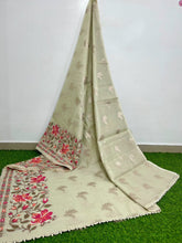 Load image into Gallery viewer, Chiniya Tussar Silk Saree with Embroidery
