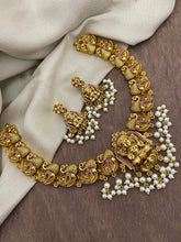 Load image into Gallery viewer, Matt Finish Temple Jewellery Set
