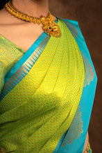 Load image into Gallery viewer, Gorgeous Green Kora muslin silk saree
