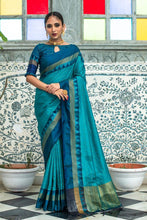 Load image into Gallery viewer, Bangalori Raw Silk Saree with Contrast Pallu
